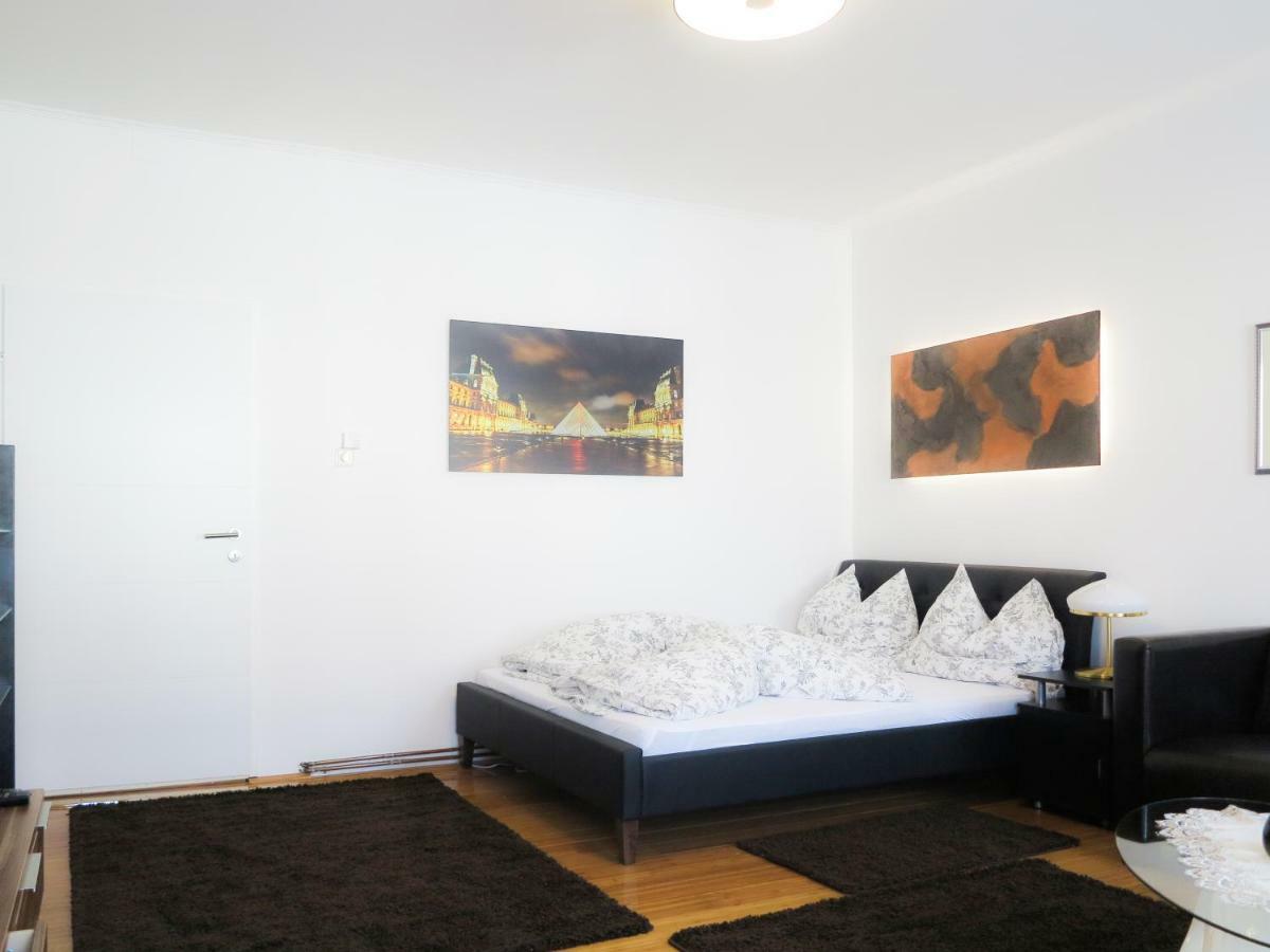 Elegant No.18 Apartment Wina Bagian luar foto
