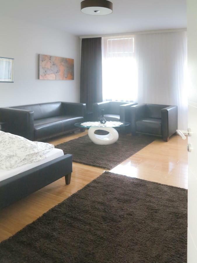 Elegant No.18 Apartment Wina Bagian luar foto